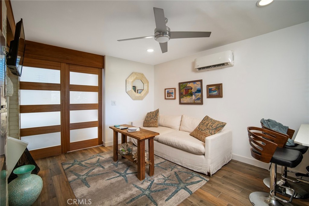 1b08aaa7 C0ef 4efc B196 F9c341072f37