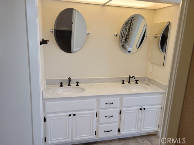 Detail Gallery Image 33 of 37 For 682 Azure Ln #1,  Corona,  CA 92879 - 3 Beds | 2 Baths