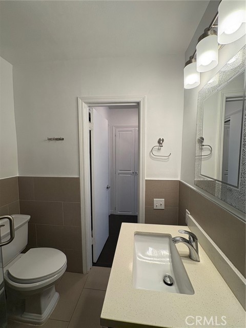 Detail Gallery Image 12 of 20 For 14414 Addison St #18,  Sherman Oaks,  CA 91423 - 2 Beds | 2 Baths