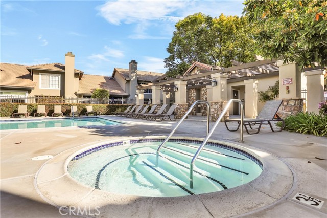Detail Gallery Image 34 of 36 For 8039 E Snapdragon Ln, Anaheim,  CA 92808 - 2 Beds | 2 Baths