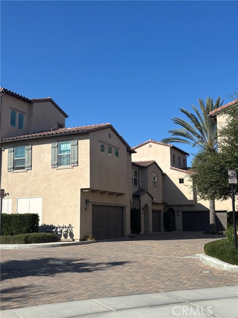 Detail Gallery Image 2 of 3 For 29 Prominence, Lake Forest,  CA 92630 - 3 Beds | 2/1 Baths