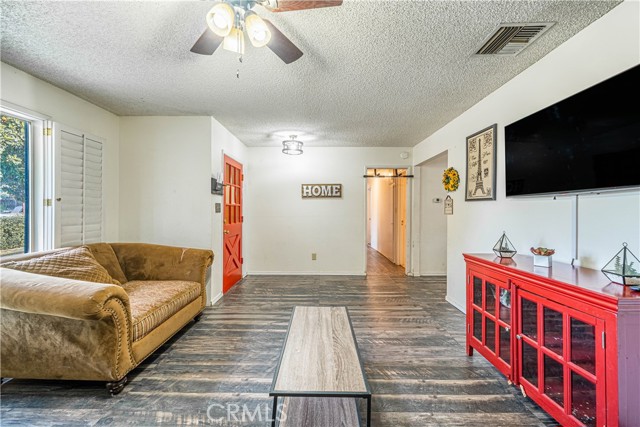 Detail Gallery Image 9 of 44 For 27297 Ida Ln, Hemet,  CA 92544 - 3 Beds | 2 Baths