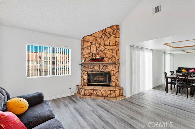 Detail Gallery Image 9 of 38 For 11454 #13 Nautical, Helendale,  CA 92342 - 2 Beds | 1/1 Baths
