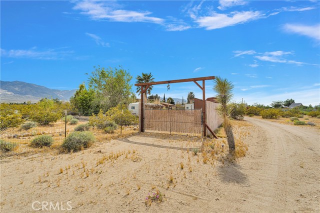 Detail Gallery Image 2 of 68 For 9180 Joshua Ave, Lucerne Valley,  CA 92356 - 4 Beds | 1/1 Baths