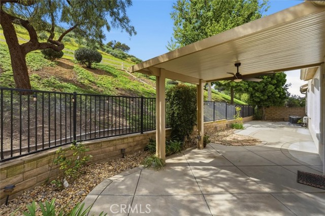 Detail Gallery Image 33 of 43 For 5244 Huckleberry Oak, Simi Valley,  CA 93063 - 5 Beds | 3 Baths