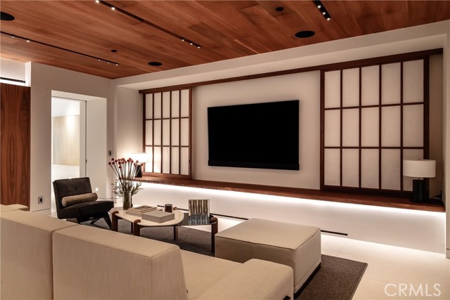 101 N Poinsettia Avenue, Manhattan Beach CA: https://media.crmls.org/medias/1b0d85e8-d30e-438d-a684-773fc7a4dd29.jpg
