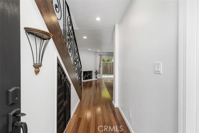 Detail Gallery Image 4 of 36 For 1741 Tustin Ave #17C,  Costa Mesa,  CA 92627 - 3 Beds | 2 Baths