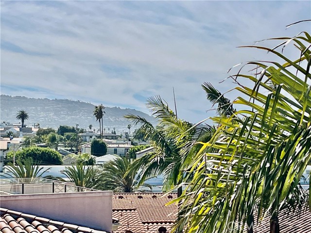 Detail Gallery Image 52 of 65 For 227 S Helberta Ave #B,  Redondo Beach,  CA 90277 - 4 Beds | 3/1 Baths