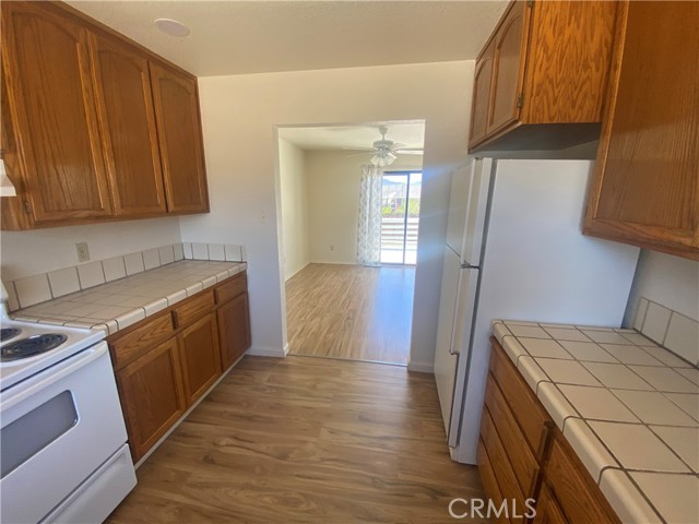 19491 Mountain Meadow S, Hidden Valley Lake CA: https://media.crmls.org/medias/1b0e5199-b896-4f32-b1fd-b242ee367505.jpg