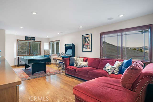 Detail Gallery Image 23 of 31 For 24630 Kittridge St, West Hills,  CA 91307 - 5 Beds | 3 Baths