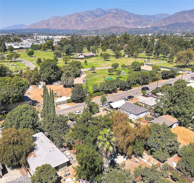 2112 California Avenue, Duarte CA: https://media.crmls.org/medias/1b10b335-14db-425d-a1f2-c0df145059ff.jpg