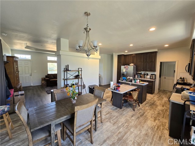 Detail Gallery Image 3 of 42 For 15045 Harbart Dr, Riverside,  CA 92506 - 4 Beds | 3/1 Baths