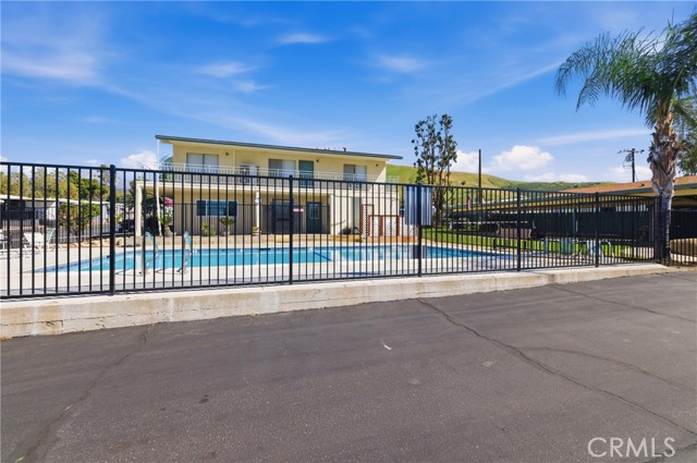 Detail Gallery Image 30 of 31 For 1255 Amethyst #18,  Mentone,  CA 92359 - 2 Beds | 2 Baths