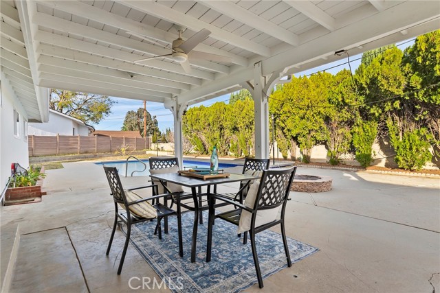 10000 Amestoy Avenue photo 20