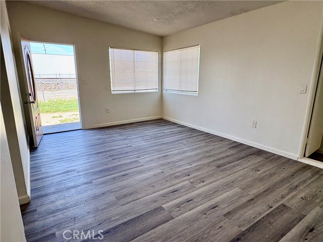 Detail Gallery Image 23 of 38 For 134 E Cluster, San Bernardino,  CA 92408 - 3 Beds | 1 Baths