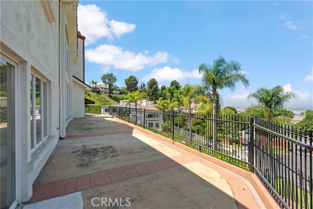 2836 N Kingsgate Drive, Orange CA: https://media.crmls.org/medias/1b136c6a-6e6b-4f68-9649-359be0d9c3d7.jpg