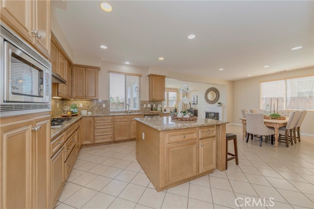 25228 Coral Canyon Road, Corona CA: https://media.crmls.org/medias/1b149bbf-f31d-41e3-b69e-b87fb6f6802d.jpg