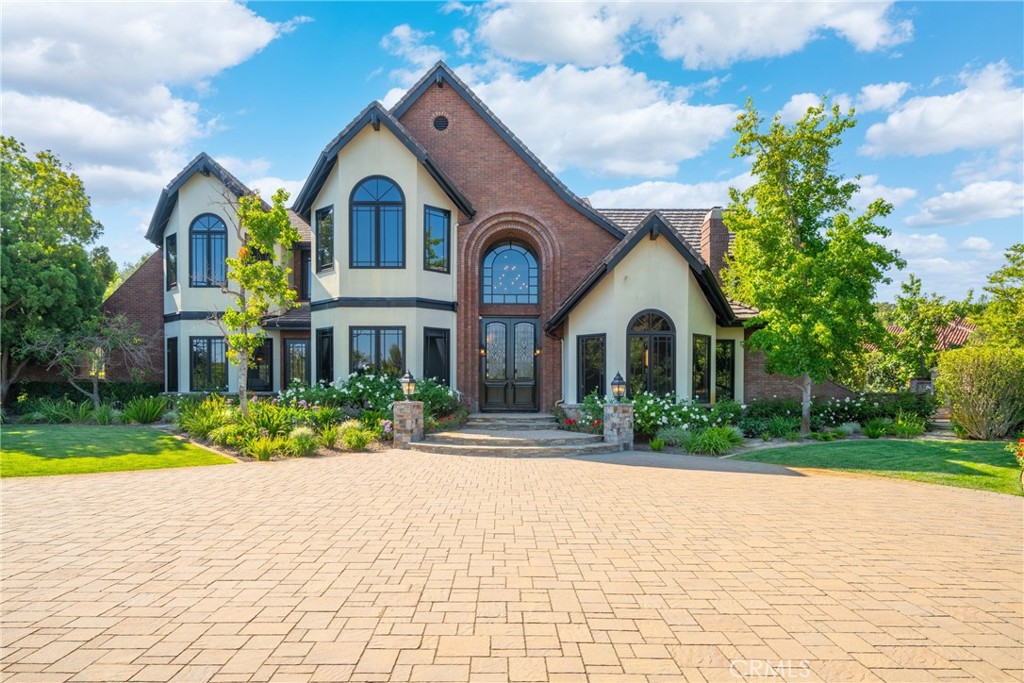 MLS #OC25186135 img 5