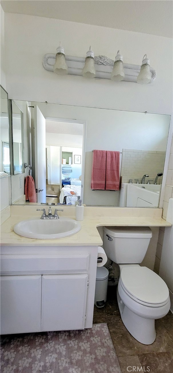 Detail Gallery Image 7 of 12 For 2106 S Belle, Corona,  CA 92882 - 3 Beds | 2 Baths