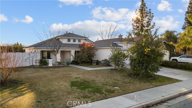 Detail Gallery Image 1 of 1 For 5817 Summer Country Dr, Bakersfield,  CA 93313 - 3 Beds | 2 Baths