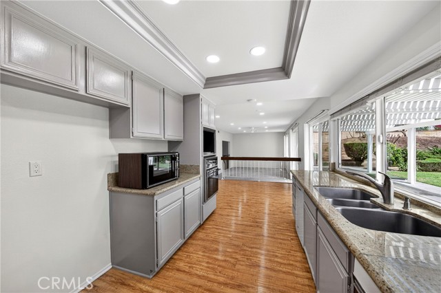 Detail Gallery Image 6 of 38 For 1836 Fairford Dr, Fullerton,  CA 92833 - 4 Beds | 2/1 Baths