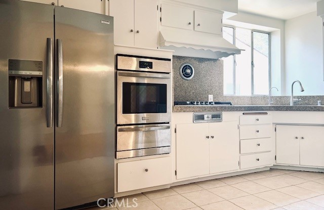 Detail Gallery Image 5 of 13 For 8954 Chimineas Ave, Northridge,  CA 91325 - 4 Beds | 2 Baths