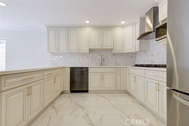 Detail Gallery Image 10 of 27 For 7044 1 Greeley, Tujunga,  CA 91042 - 3 Beds | 2 Baths