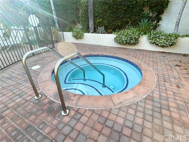 Detail Gallery Image 23 of 24 For 22271 Erwin St, Woodland Hills,  CA 91367 - 3 Beds | 2/1 Baths