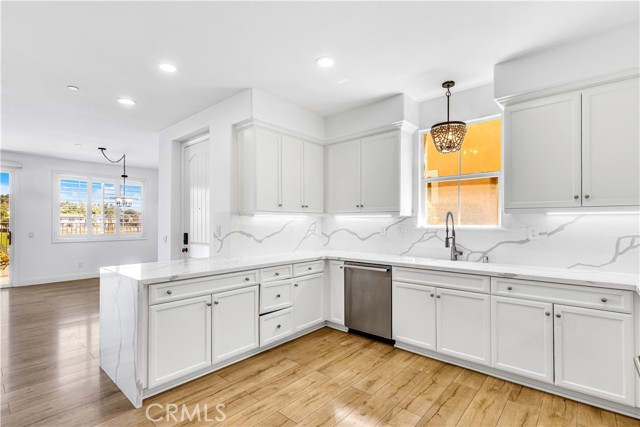 71 Via Almeria, San Clemente CA: https://media.crmls.org/medias/1b189abb-7198-4d13-a0c3-3ea1e6e5a966.jpg