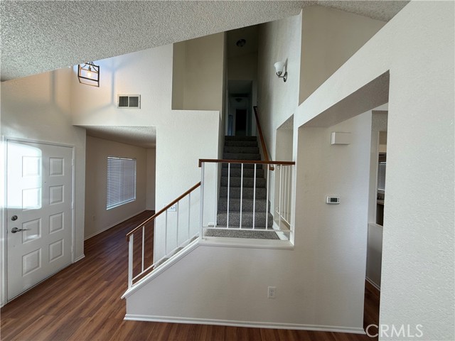 Detail Gallery Image 10 of 18 For 5126 Karling Pl, Palmdale,  CA 93552 - 4 Beds | 2/1 Baths