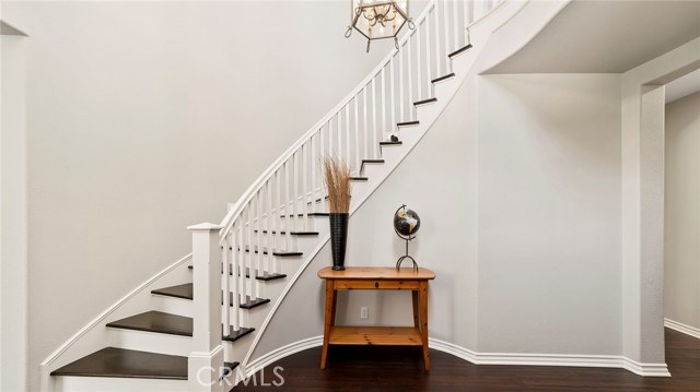 Detail Gallery Image 2 of 65 For 637 Chaparral Ct, Altadena,  CA 91001 - 5 Beds | 5 Baths