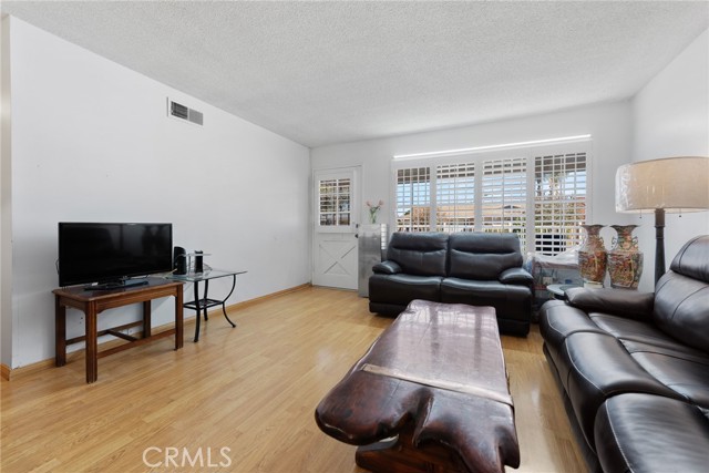 Detail Gallery Image 7 of 25 For 1461 W Mayberry, Hemet,  CA 92543 - 2 Beds | 2 Baths