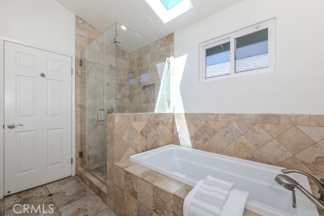 8421 Deepcliff Dr., Huntington Beach CA: https://media.crmls.org/medias/1b1a4b77-aff2-43f8-bd55-11cbd0f2ca99.jpg