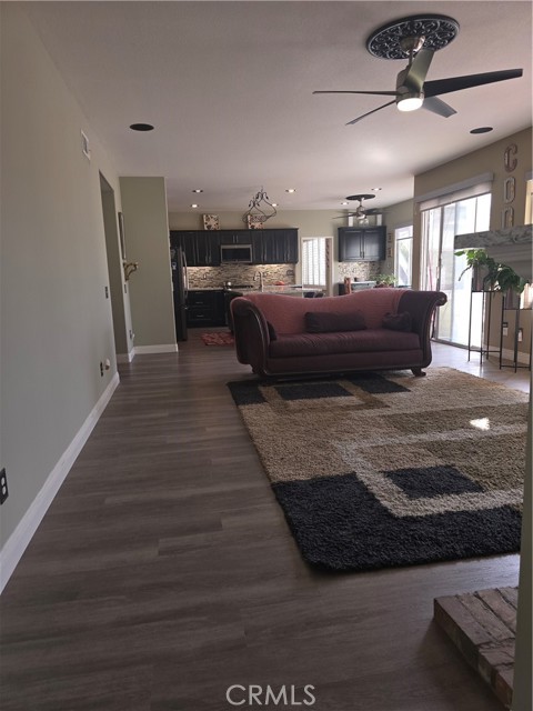 4990 Padre Avenue, Rancho Cucamonga CA: https://media.crmls.org/medias/1b1c1686-efa1-4c0c-98cd-9b9770fd5aa8.jpg