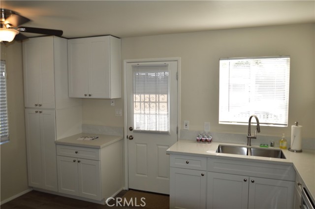 866 Random Lane, Duarte CA: https://media.crmls.org/medias/1b1c95aa-ff2e-43c7-8902-f09a1623d1b3.jpg