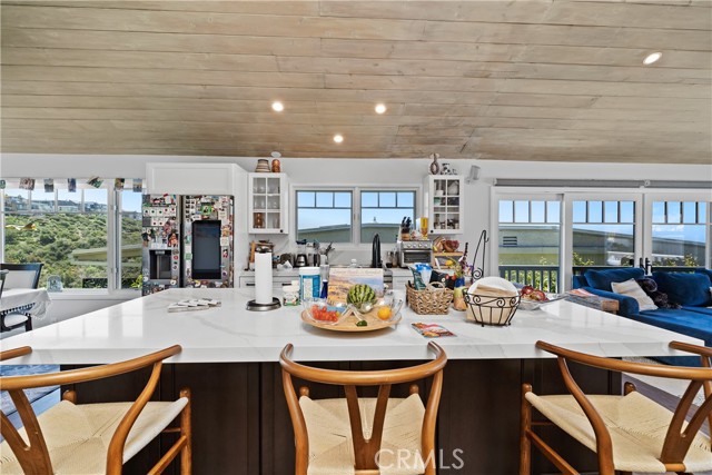 Detail Gallery Image 27 of 70 For 1044 Noria St, Laguna Beach,  CA 92651 - 4 Beds | 3/1 Baths