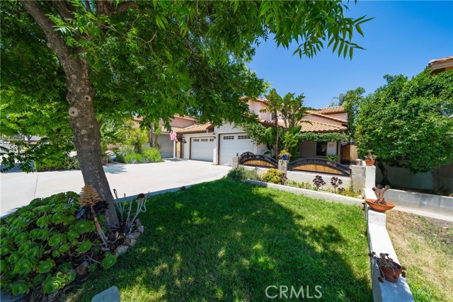 2981 Pembroke Circle, Corona CA: https://media.crmls.org/medias/1b1cf885-18e2-49fa-ba59-eba6a4e1b34f.jpg