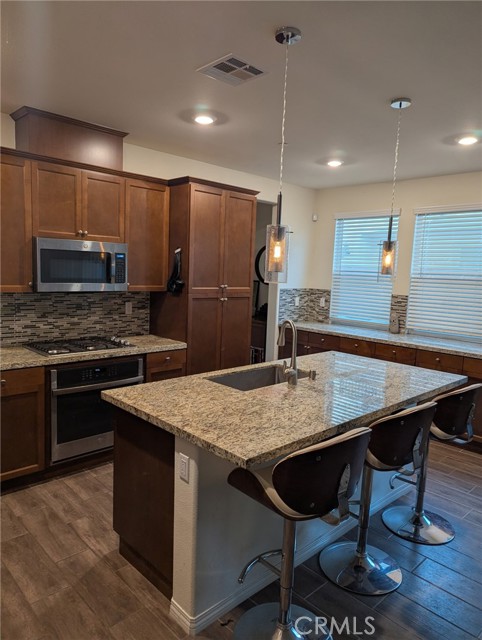 Detail Gallery Image 4 of 20 For 8667 Autumn Path St, Chino,  CA 91708 - 4 Beds | 3/1 Baths