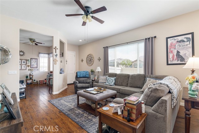 Detail Gallery Image 5 of 42 For 19493 Tor Hill, Apple Valley,  CA 92308 - 2 Beds | 2 Baths