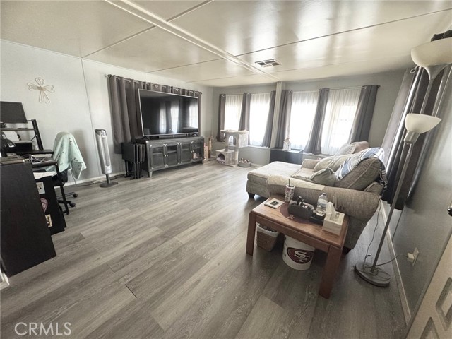 Detail Gallery Image 5 of 26 For 1630 W Covina #99,  San Dimas,  CA 91773 - 2 Beds | 1 Baths