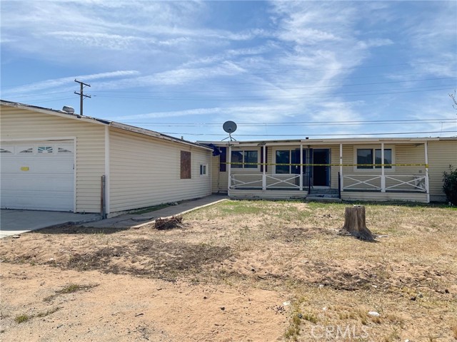 Detail Gallery Image 2 of 12 For 27154 Anderson St, Boron,  CA 93516 - 4 Beds | 1 Baths