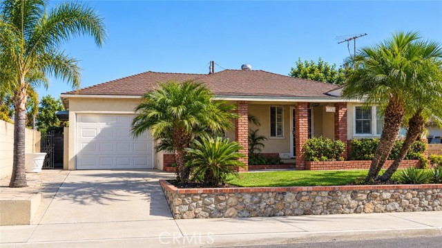 8821 Shenandoah