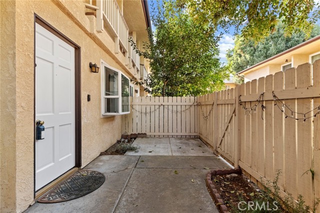 8031 Canby Ave, 4 photo 32