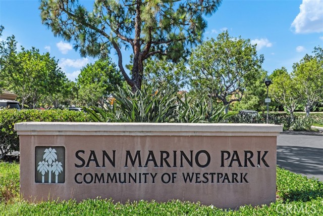 32 Comiso, Irvine CA: https://media.crmls.org/medias/1b1fc563-6073-4bac-984c-8e023cbd6d77.jpg