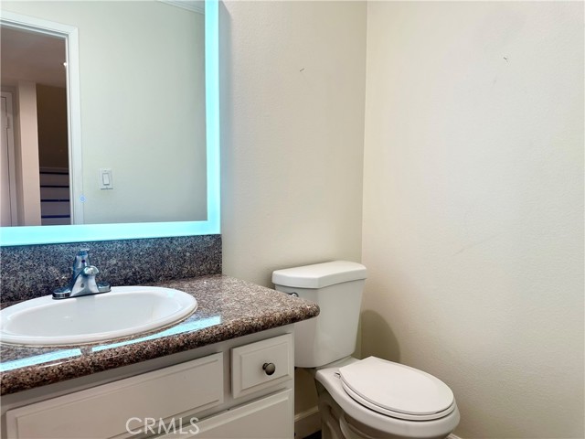 Detail Gallery Image 25 of 46 For 1433 S Beverly Dr, Los Angeles,  CA 90035 - 3 Beds | 2/1 Baths