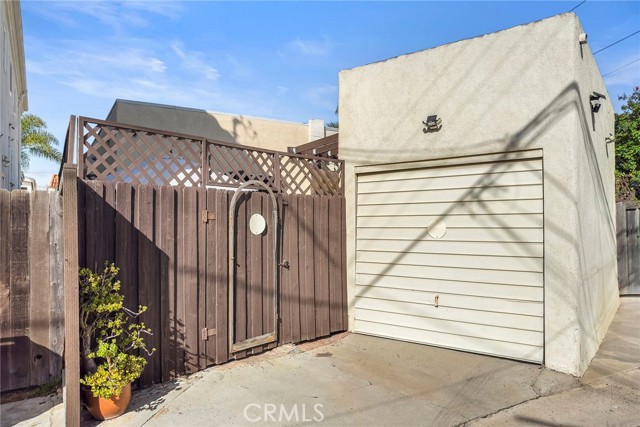 Detail Gallery Image 21 of 21 For 142 Corona Ave, Long Beach,  CA 90803 - 2 Beds | 1 Baths