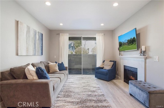 Detail Gallery Image 4 of 12 For 16440 Atherton #26,  Fountain Valley,  CA 92708 - 1 Beds | 1 Baths