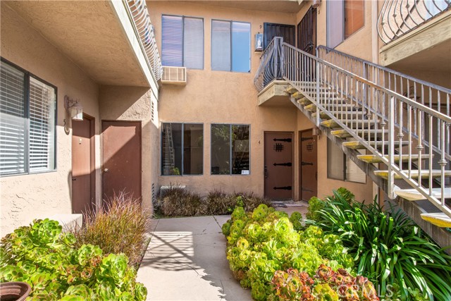 Detail Gallery Image 12 of 39 For 4520 51st St #4,  San Diego,  CA 92115 - 2 Beds | 2 Baths