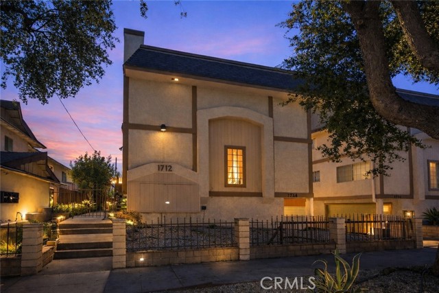 Front Image Thumbnail for CRHD25281816