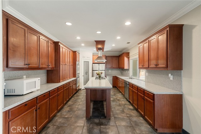 Detail Gallery Image 18 of 47 For 3510 Iron Canyon, Stockton,  CA 95209 - 5 Beds | 3 Baths